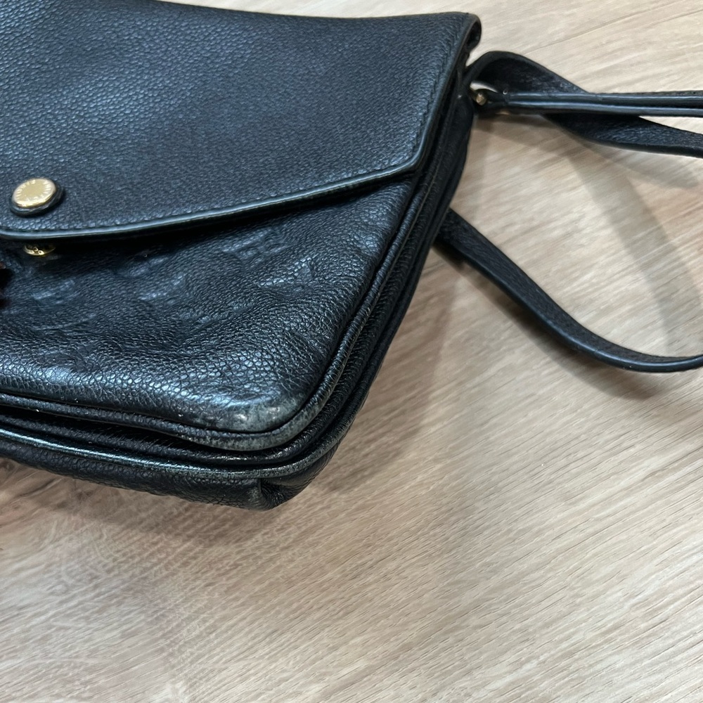 Louis Vuitton Twice Empreinte Monogram crossbody. - Picture 9 of 13
